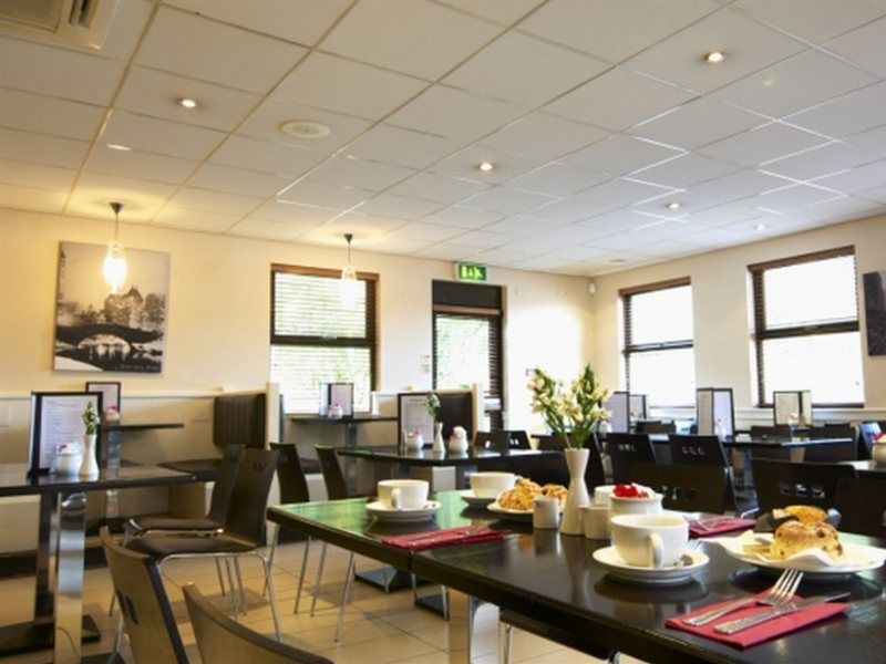 Travelodge Dublin Airport North 'swords' Hotel 3*