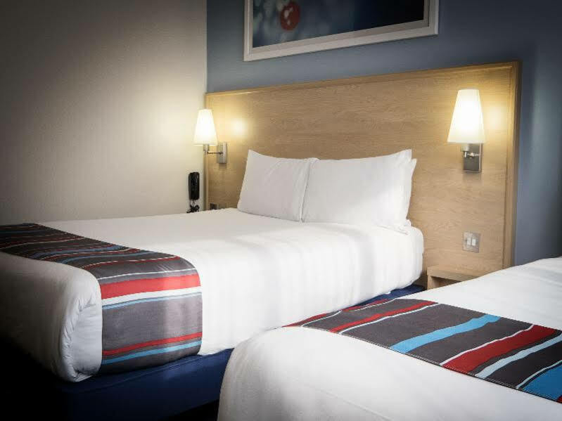 Travelodge Dublin Airport North 'swords' Hotel 3*
